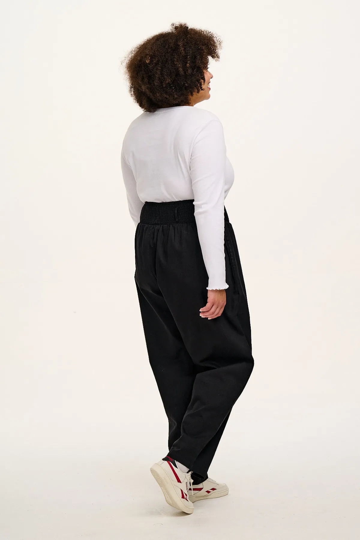 alexa__cotton_trousers_in_black_8.webp Lucy & Yak Alexa - Cotton Trousers in Black