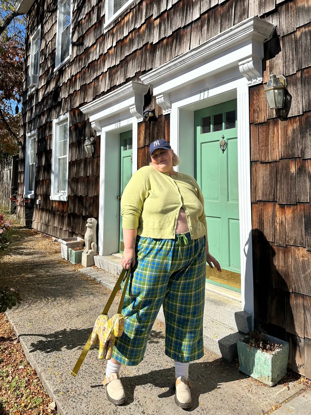 chuck__wide_leg_cotton_trousers_in_green__blue_elsie_tartan_print_2.webp Lucy & Yak Chuck - Wide Leg Cotton Trousers in Green & Blue Elsie Tartan Print