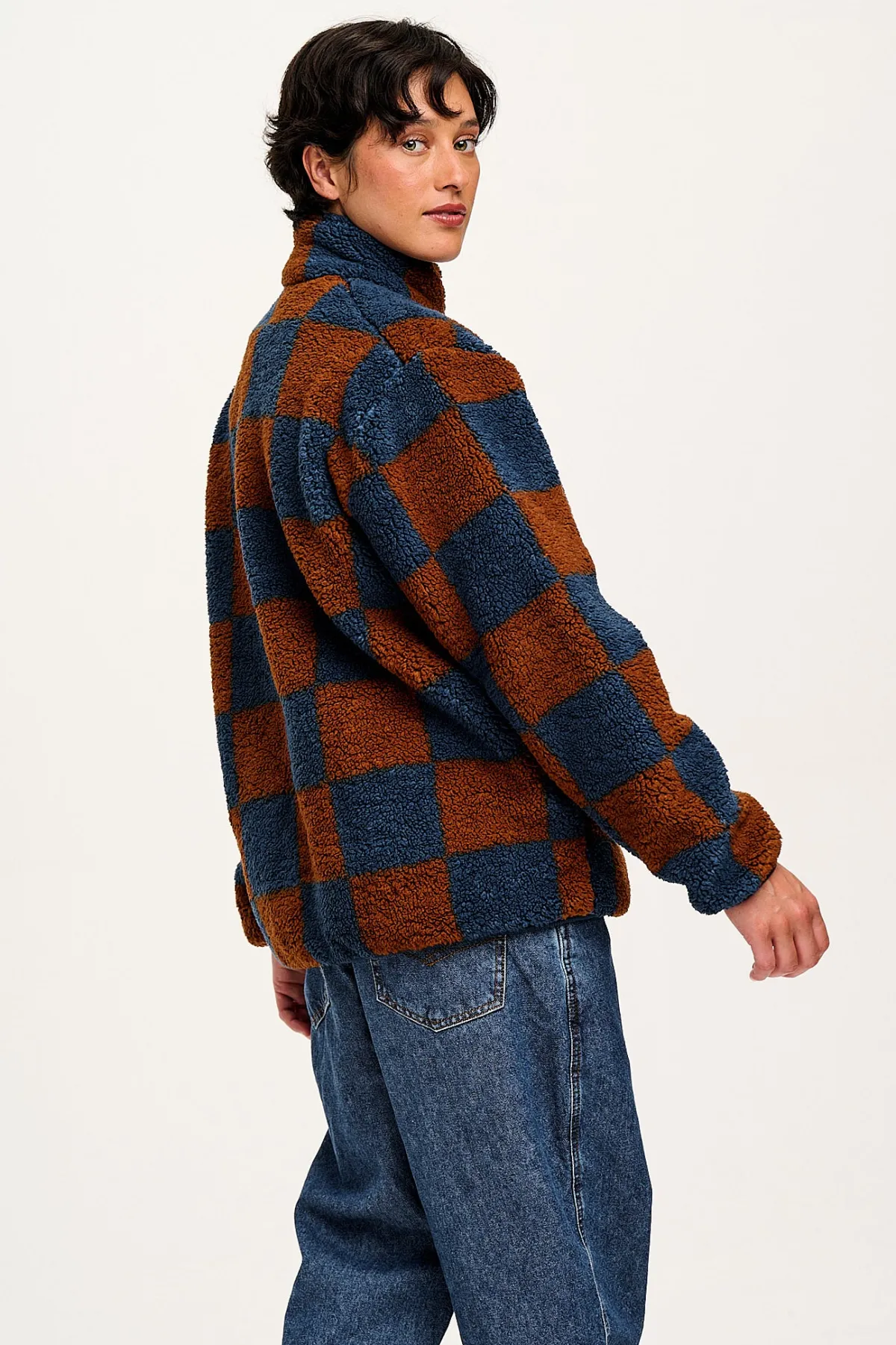harper__fleece_jacket_in_brown__blue_chester_check_print_4.webp Lucy & Yak Harper - Fleece Jacket in Brown & Blue Chester Check Print