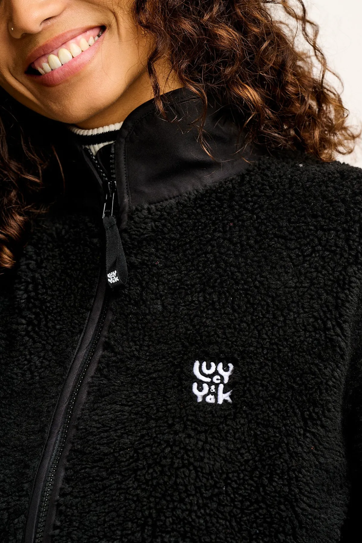 mason__fleece_in_black_2.webp Lucy & Yak Mason - Fleece in Black