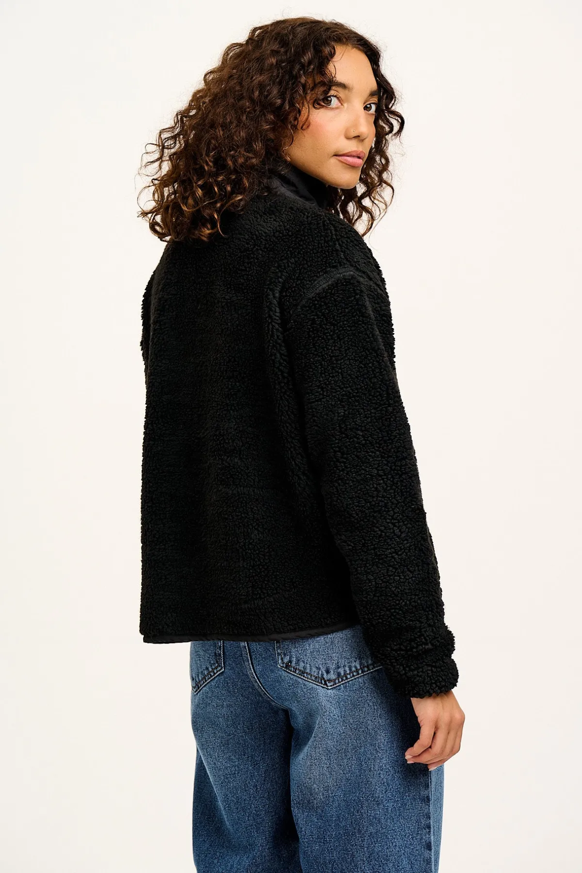 mason__fleece_in_black_3.webp Lucy & Yak Mason - Fleece in Black