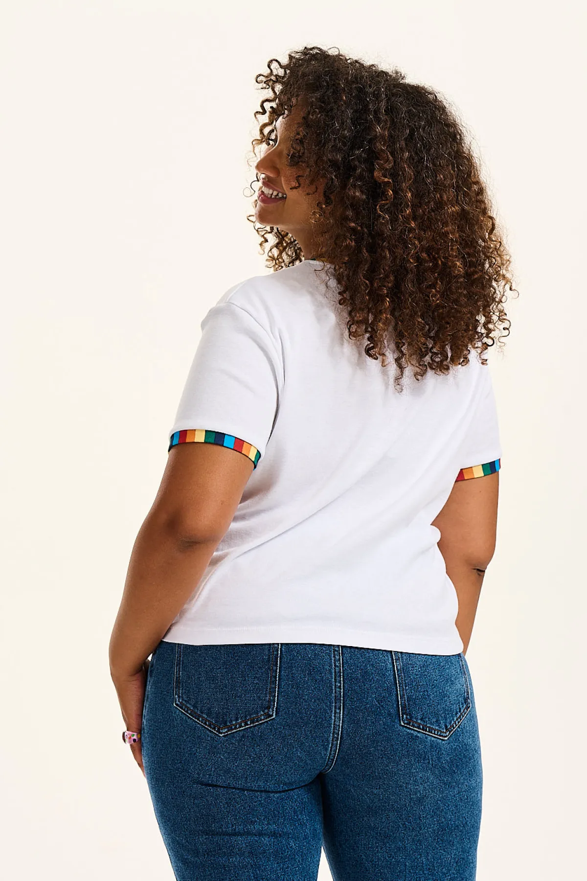 maya__cotton_tee_in_white_rainbow_print_4.webp Lucy & Yak Maya - Cotton Tee in White Rainbow Print