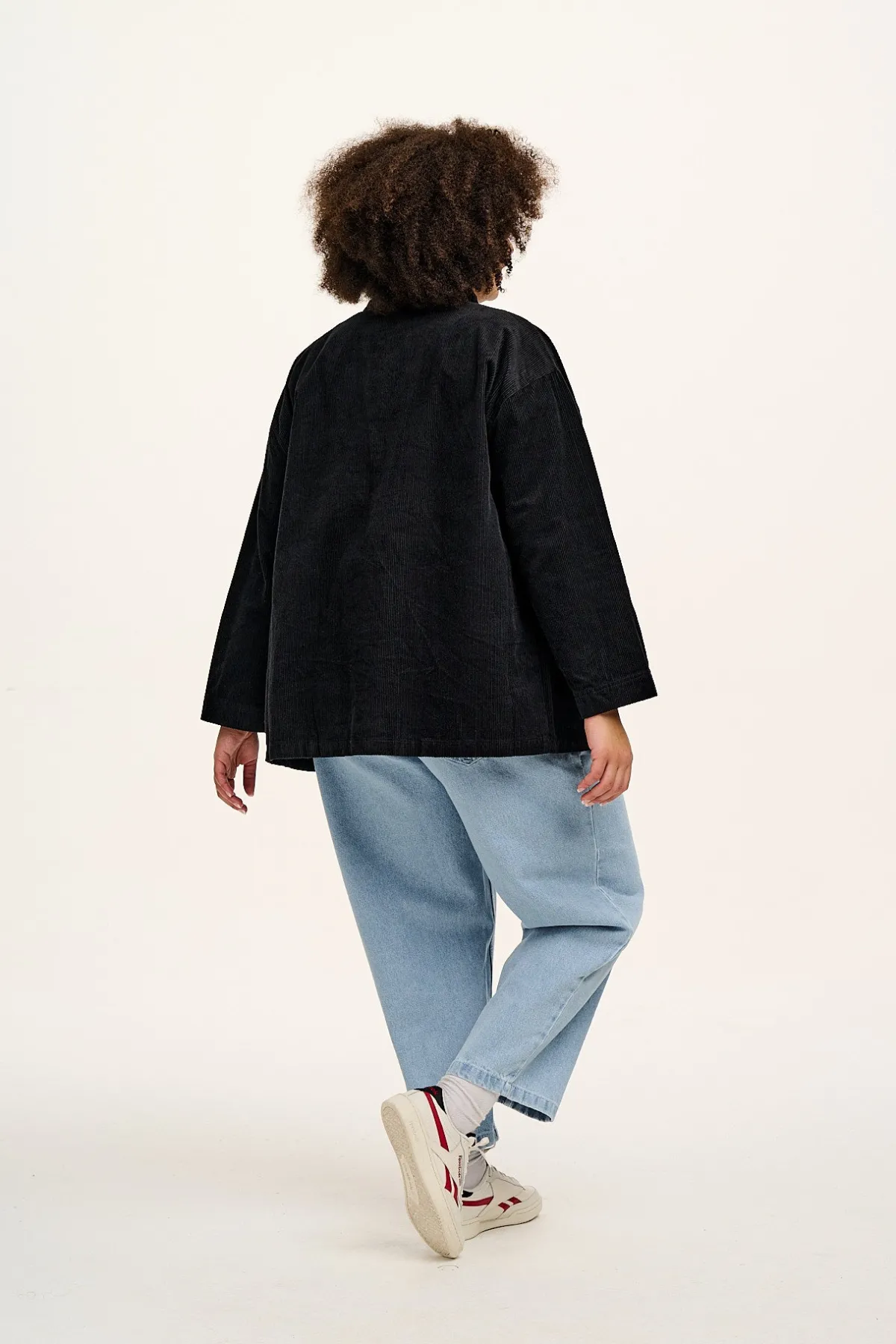 olly__corduroy_jacket_in_black_4.webp Lucy & Yak Olly - Corduroy Jacket in Black