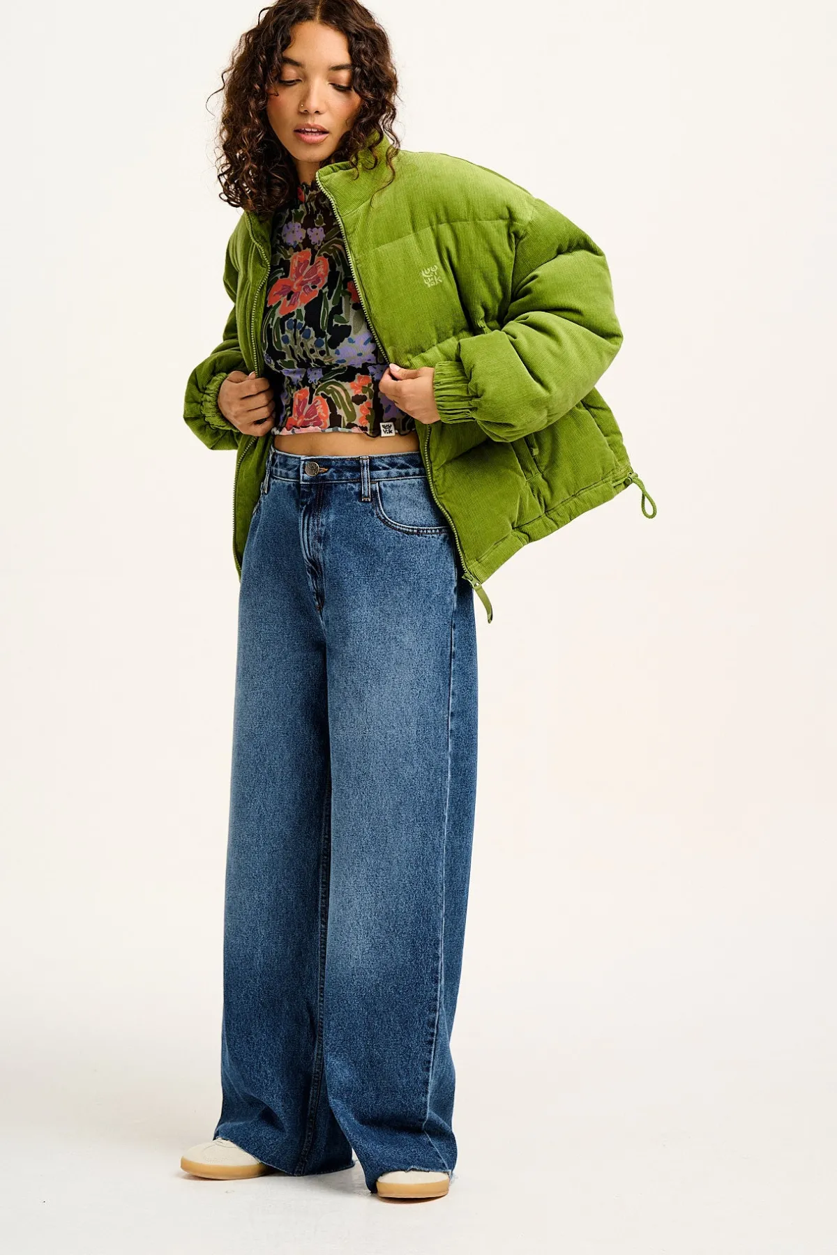 paloma__corduroy_puffer_jacket_in_leaf_green_7.webp Lucy & Yak Paloma - Corduroy Puffer Jacket in Leaf Green