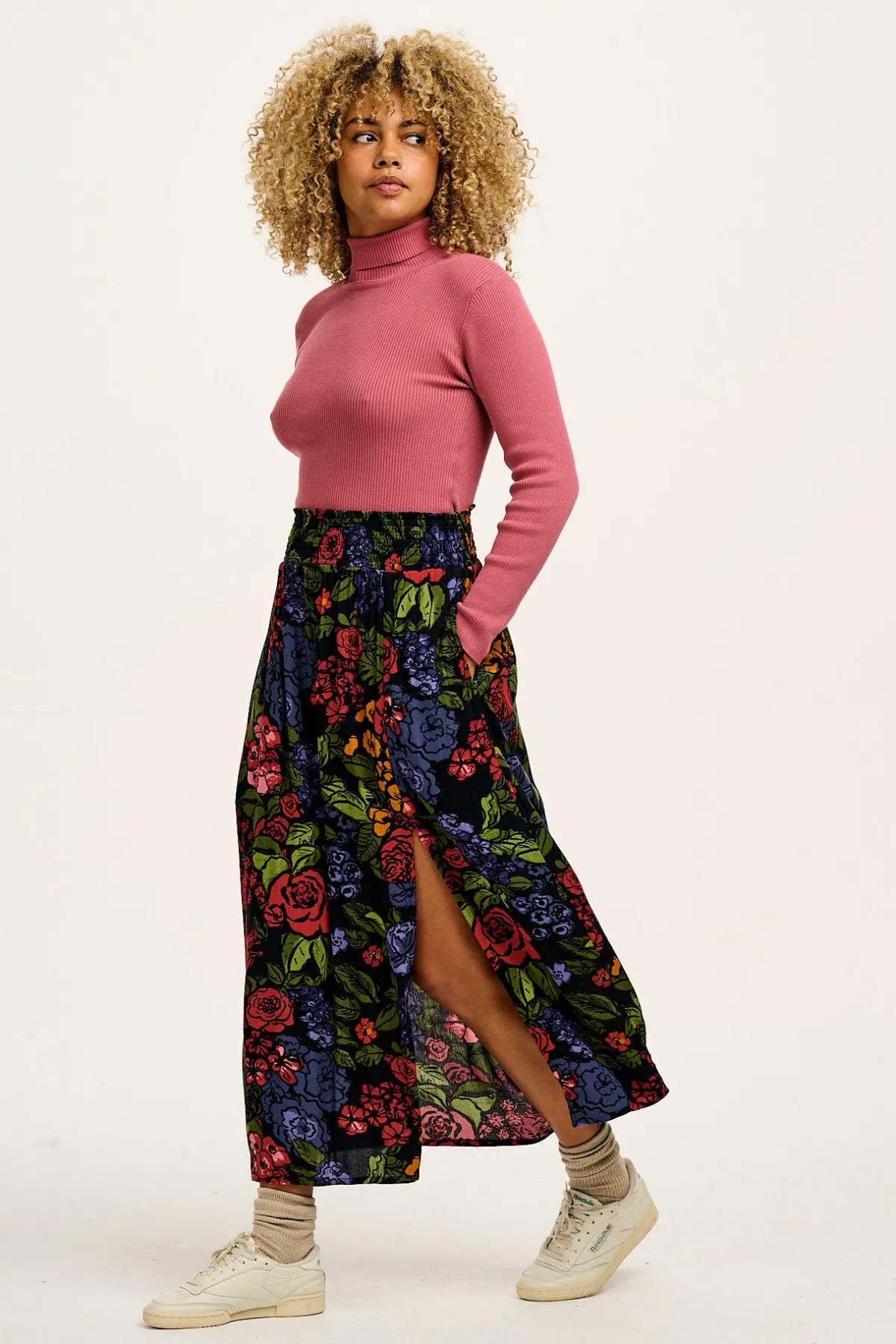 poppy__elasticated_waist_skirt_in_maria_print_4.webp Lucy & Yak Poppy - Elasticated Waist Skirt in Maria Print