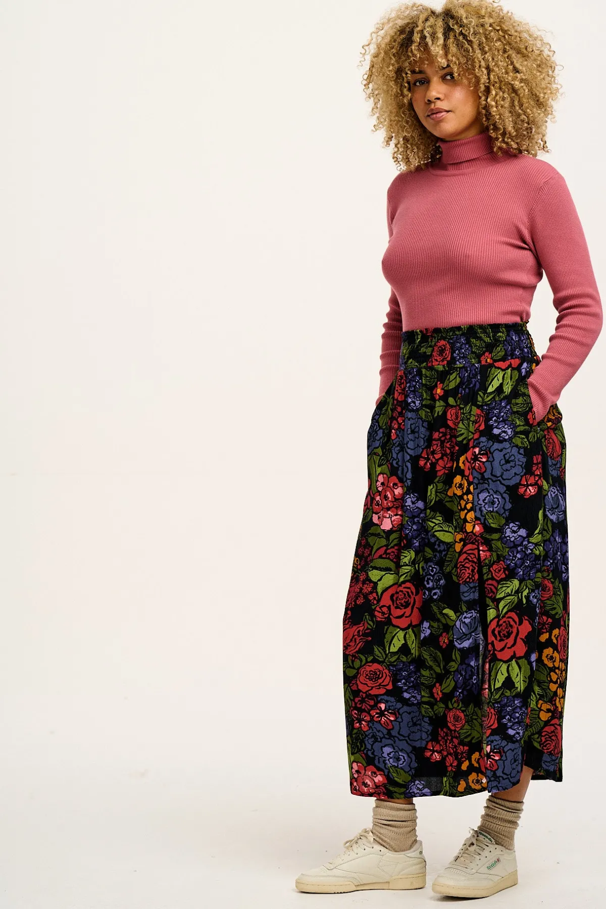 poppy__elasticated_waist_skirt_in_maria_print_5.webp Lucy & Yak Poppy - Elasticated Waist Skirt in Maria Print