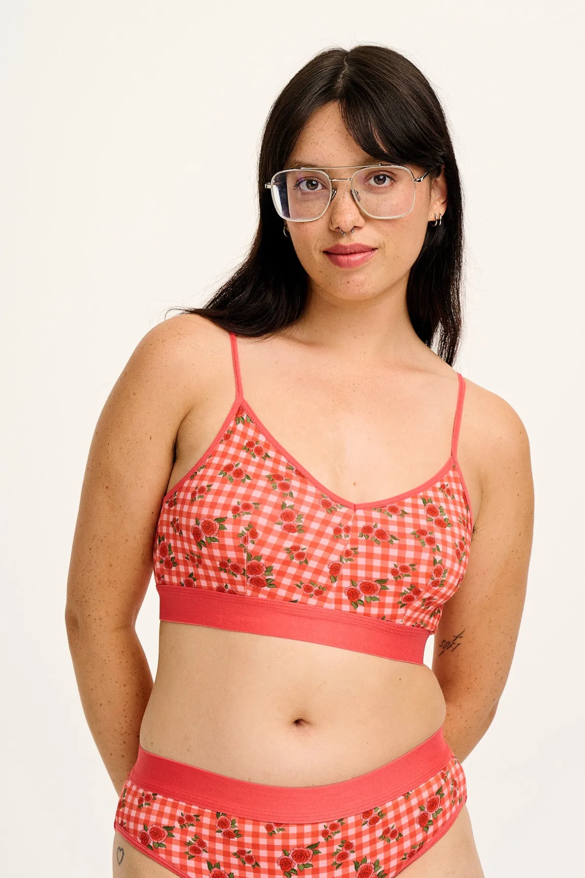 ruby__crop_top_cotton__bamboo_bralette_in_pink_check_rosalind_print_4.webp Lucy & Yak Ruby - Crop Top Cotton & Bamboo Bralette in Pink Check Rosalind Print